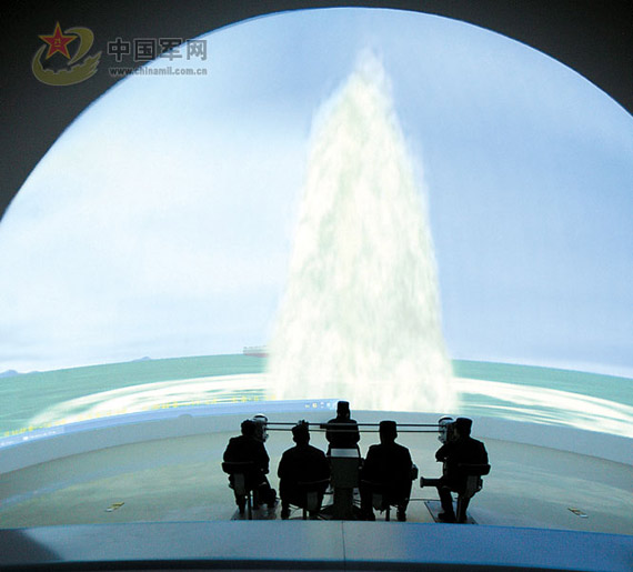 中國海軍已經列裝高仿真艦炮模擬訓練系統(圖)