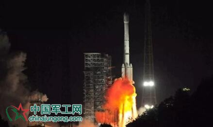 我國成功發射阿爾及利亞一號通信衛星