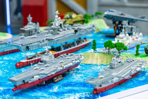 奇妙積木福建艦亮相,助力國(guó)防教育創(chuàng)新 奇妙積木福建艦亮相,助力國(guó)防教育創(chuàng)新